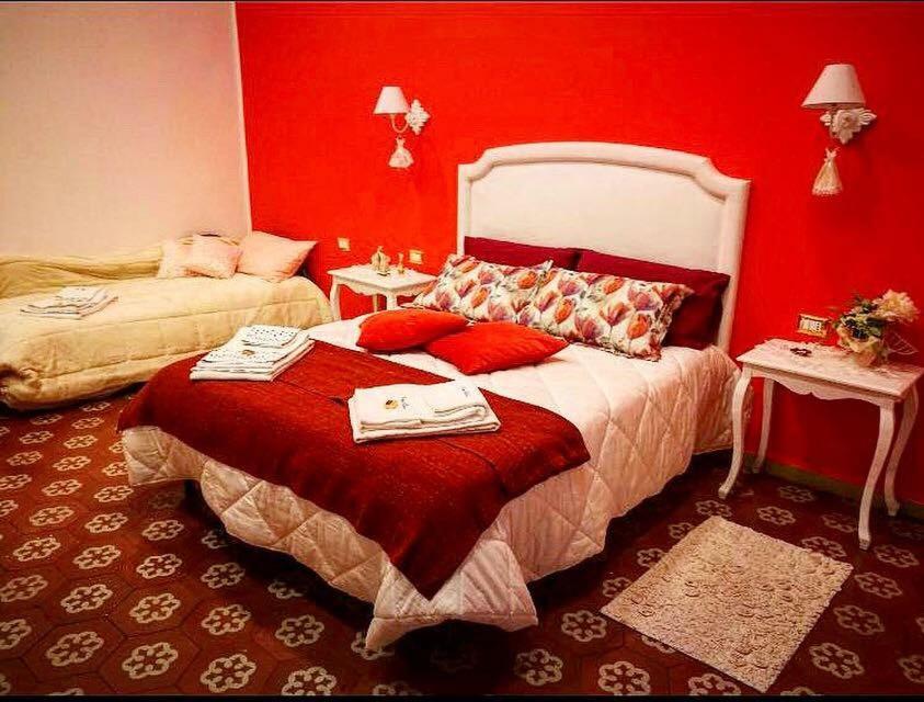 B&B Resta Cu Mme Neapel Exterior foto